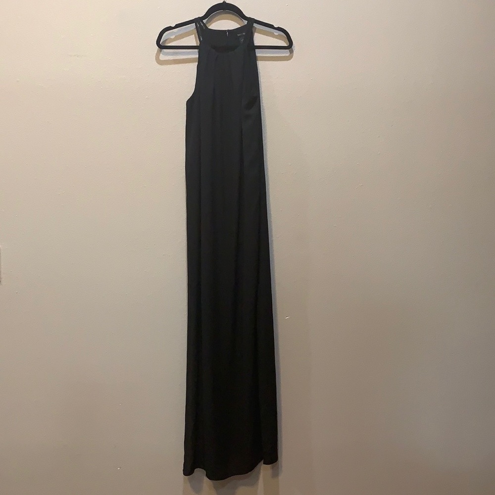 White House Black Market size 6